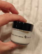 明色化粧品さんのリモイストクリーム〈リッチタイプ〉をお試しさせていただきました！馬油配合ということで、気になった私！馬油といえば保湿力のすごさ！ってイメージなんですよね🥹とにかく保湿したいなら&hellip;のInstagram画像