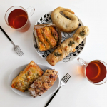 .埼玉県入間市にある人気のパン屋さん。.▶BOULANGERIE PANJA　&ldquo;シェフこだわりの惣菜パンセット&rdquo;..を、家族で楽しみました。.ーーーーー自家製天然酵母を使って、&hellip;のInstagram画像