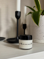 乾燥が気になる季節に、シンプルで続けやすい保湿ケア。明色化粧品の【リモイストクリーム】を使ってみました。馬油とスクワラン配合で、しっかりうるおうのに重すぎない使い心地。顔はもちろん、手&hellip;のInstagram画像