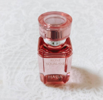 ⁡【ローズスクワラン 15mL】⁡⁡ピンク色の手のひらに入る可愛いサイズのローズスクワラン🌹⁡⁡スクワランにダマスクローズの天然精油※を配合した美容オイル⁡※ダマスクバラ花油（香り成分&hellip;のInstagram画像