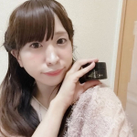 今回は、プレミアムショッピングさんの「雪の上 GOLD」を、使ってみました(*&acute;꒳`*)♡こちらは、「バクチオール」や「グルタチオン」等、話題＆注目を集める成分と配合した金箔も配合し&hellip;のInstagram画像