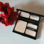 【プロ級毛穴レスな仕上がり】パウダーファンデーションの良さって、簡単キレイ、化粧直しもパパっと&hellip;&hellip;。だけど、メイクくずれや乾燥、毛穴落ちが気になりますね。株式会社シーヴァさんの、｢アンジエンド&hellip;のInstagram画像