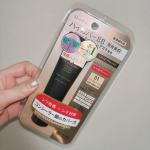 モイストラボハイカバー薬用美白BBクリー01ナチュラルベージュ⁣⁣薄付きなのにコンシーラー級のカバー力✨シミなどの肌悩みを隠してくれて、同時にナイアシンアミド配合でケアできるものらしいで&hellip;のInstagram画像