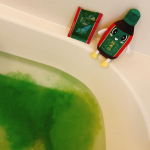 松寿の宝湯（しょうじゅのたからゆ）薬草の香り🌿心地よいお風呂タイムで癒される〜#PR #和漢薬研究所 #松寿の宝湯 #入浴剤 #moniplaのInstagram画像