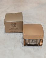 ついに40代突入😖今年もエイジングケアに力を入れたい！ということで「パーフェクトワン 薬用リンクルストレッチジェル」を使ってみた！とろ〜りとしたジェルで肌なじみが良くて使い心地がいい✨これ&hellip;のInstagram画像