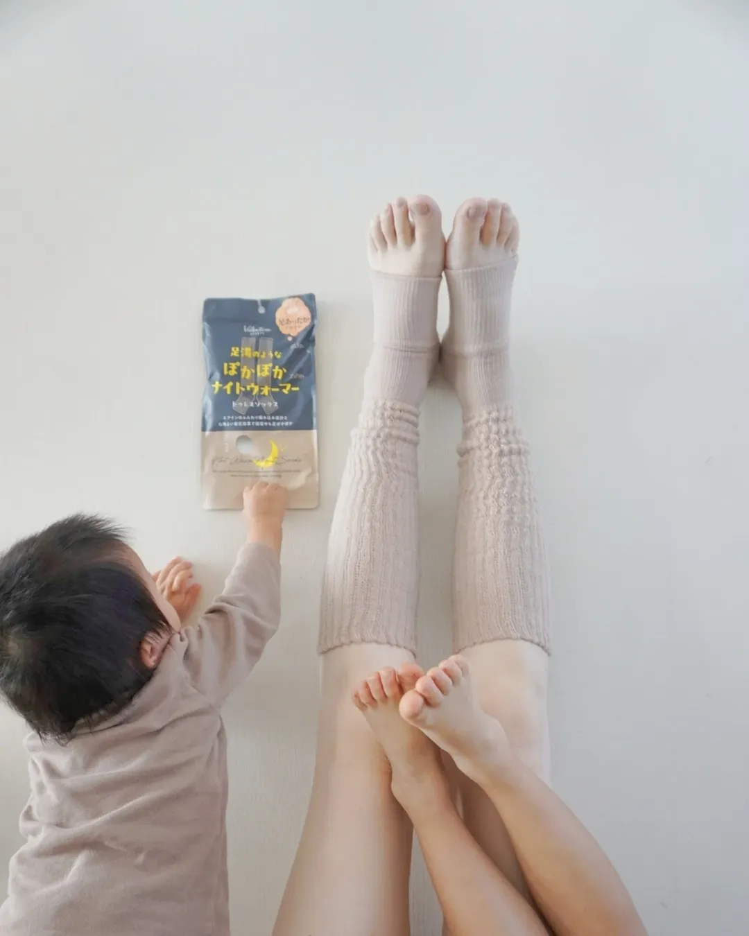 口コミ投稿：@k.tyhas履く足湯👣🤍　  ふんわり編みと着圧💪寝る前の冷えをやさしくケアしてくれる足…
