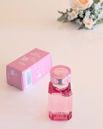 HABA（@haba_jp）ローズスクワラン 15mLローズスクワラン2回目の投稿です。最初は夜のスキンケア用に、顔だけで使っていました。使い心地が軽く、ベタつきにくかったので、使う場面&hellip;のInstagram画像