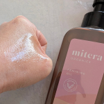 mitera organics フェミニンオイル初めて使用してみました。香りはほのかなので気になりません。オイルもベタつきなくサラサラになるので軽い仕上がりでしっとりします。生理中にナプキンで&hellip;のInstagram画像