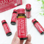 *年齢とともに乾燥とハリ不足が気になっています美と健康のためにはコラーゲン！せっかくなら効率よく摂取したいからアスタリフト ドリンクピュアコラーゲン100001日1本飲んでいます✨&hellip;のInstagram画像