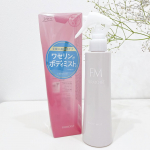 .⁡⁡FIRMOISTミストで出てくるワセリン⁡手軽さと高保湿ケアを1つで叶えるボディミストが誕生。⁡シュッと吹きかけるだけで18種の美肌成分※1がスーッと角質層のすみずみまで浸透&hellip;のInstagram画像