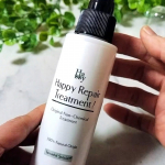 .乾燥の季節。肌も乾燥してますが、髪もパサついてカサカサです。潤いがほしい～～～(>｡<)こんな髪だから、トリートメントは必須です。特にアウトバストリートメント選びには慎重になります。&hellip;のInstagram画像