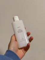 プラスキレイ　プラスモイスチャーCEセラム 使ってみた👍乾燥やくすみが気になるときはセラミド系の美容液を使うようにしてる🧴とろっとした白濁系のテクスチャーで肌へののびが良くって、長時間もっち&hellip;のInstagram画像