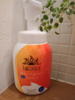 ずっと気になってたボディソープ太陽のさちEX柿渋成分配合のでボディソープなんです冬場のモワッとしたボディ匂い、気になってました夏はしっかりニオイケアするけど冬って忘れがちなのでケアしたいなっ&hellip;のInstagram画像