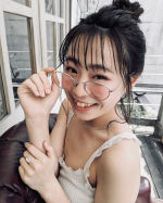 .�皆さんおうち時間何してますか〜？？��オススメの暇つぶしあったら教えてください🥰�あとオススメの映画も教えてください🎞#PR #富士産業株式会社 #アロマdeマスク #アロマデマスク &hellip;のInstagram画像