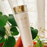 シャルレセルフィア クリアホワイト美容効果が確認されている「ハイドロキノン」に着目し、安定性と浸透※2性を高めた独自開発成分「ハイドロキノンEX※1」を配合。化粧水使ってます😊サラッとした使&hellip;のInstagram画像