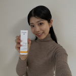 【PR】ドクターハウシュカ　クレンジングミルク30ml.気になっていたマイルドな使い心地が感じられると話題の、クレンジングを使用✨ミルクはほんのりハーブのような香りで想像以上にさっぱり、爽やかな&hellip;のInstagram画像