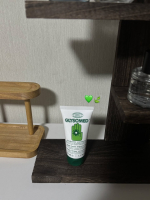 最近の手元ケアはこれ🫧グリソメド ハンドクリームA（無香料）˚✧₊⁎香りがないから、香水やスキンケアの邪魔をしないのがすごく好き🤍お仕事中やごはん前後でも気にせず使えるのが嬉しいポイン&hellip;のInstagram画像