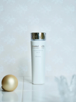 .🏷️シャルレセルフィア クリアホワイト 美容乳液美容効果が認められているハイドロキノン。なんとなんと、シャルレさんはそんなハイドロキノンを独自に開発しちゃった〜！その名も「ハイドロキノ&hellip;のInstagram画像