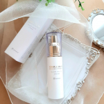 *シャルレセルフィア クリアホワイト&nbsp;美容効果が確認されている「ハイドロキノン」に着目し安定性と浸透※2性を高めた独自開発成分「ハイドロキノンEX※1」を配合うるおいを与えながら、透明&hellip;のInstagram画像