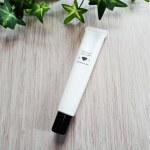 毛穴の悩みで特に気になる小鼻の黒ずみ・・😓そんな時に使ってみたのが、【ロゼット 肌なやみ図鑑 黒鼻ジェル】テクスチャーはみずみずしくてベタつかず、スーッと肌になじむ感じ。気になる小鼻まわりにもピ&hellip;のInstagram画像