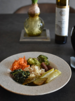 ⁡⁡冷蔵庫の色々を玄米に乗っけてビビンバ風お昼ごはん🍚⁡今日は、人参ナムル・ほうれん草胡麻和え・胡瓜漬物・葱の塩麹和え・牛蒡の味噌漬け・ペペロンブロッコリー。⁡玄米は、 @mybrow&hellip;のInstagram画像