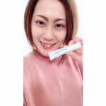 自宅で簡単10分！シャインスマイル スターターキットでホワイトニング習慣始めたよ💕シャインスマイル　スターターキットは、LEDライト&times;専用ジェルで気になる黄ばみもしっかりケアしてくれるオーラル&hellip;のInstagram画像