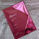 【クオニス　ダーマフィラー　スマイル】お試ししてみました♪夜の洗顔後、化粧水でお肌を整えたあとに貼って寝るだけ！！シート中央のマイクロニードルがチクチク！でもこのチクチク、クセになるチク&hellip;のInstagram画像