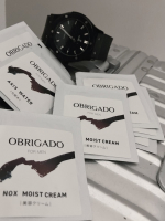 🤍バレンタインギフトにしたよ〜早速出張に持って行ってた！彼・旦那さんへのギフトに🤍7日間のメンズスキンケア集中ケア体験！アクシスウォーター＆ノックス モイスト クリームの1回使い切りパ&hellip;のInstagram画像