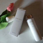 【モチモチ仕上がりの美白と保湿の化粧水】女性の美を追求する株式会社シャルレさんのスキンケア、｢シャルレ　セルフィアクリアホワイト｣150mlを試してみました。美白有効成分を独自開発した、ハイドロ&hellip;のInstagram画像