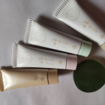 akyrise（あきゅらいず）のスキンケアを使ってみました☺️やりすぎないケアを意識して、泡石&rarr;優すくらぶ&rarr;秀くりーむ の3ステップだけ☺️肌がすこしやわらかくなってきたような。朝のスキンケア&hellip;のInstagram画像