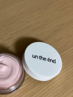 【アンジエンド　ピンクプライマー】★毛穴を自然にカバーしながら、肌を明るい印象に整えるシルキーピンクの凸凹補正化粧下地。★&ldquo;毛穴を瞬時に消し、崩れ・テカリを１日ふせぐ化粧下地&rdquo;早速、使ってみま&hellip;のInstagram画像