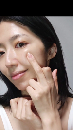 ファンケルのtoiroが連投になってしまったんだけど  ＼✨️バイタライジング＜医薬部外品＞トライアルキットを2週間試してみた✨️／まずどんな方にオススメのキットかと言うと①シワな&hellip;のInstagram画像