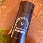 ※私38歳、夫40歳。アラフォー夫婦です。もともと髪の毛は多すぎて困るくらい多い私たちですが、夫は最近おでこが広くなってきている気がして、私は産後の抜け毛と白髪が気になっています。そろそろ&hellip;のInstagram画像