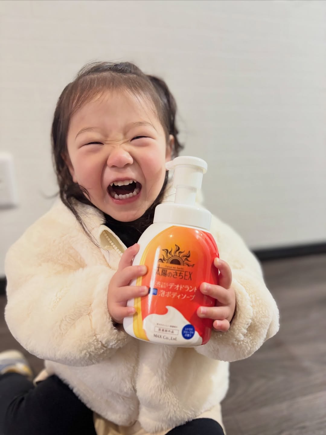 口コミ投稿：小さな子どものお肌も優しく洗ってくれる泡タイプのボディソープ🫧泡タイプはお肌への…