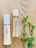 冷え性の私は、まだまだ暖房を手放せそうになくもう少し、乾燥を感じやすい時期が続きそう。保湿力を期待して、"極上のとろみ"がウリの、ファンケル「エンリッチプラス」を使ってみたよ。やや小ぶりのボ&hellip;のInstagram画像