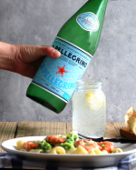 今日のお昼はイタリアン。ありがたいことに、サンペレグリノ様のキャンペーンに当選し1ケースも送っていただきました。「美食家のための水」とも呼ばれるサンペレグリノ。その理由は、100年以上変わらな&hellip;のInstagram画像