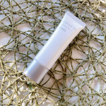 ⁡【UVカット 50 30g［ハーバー化粧品］】⁡SPF50/PA++++⁡紫外線対策に使い始めました⁡先端が細くなっていて量を調節出来るのが良いです⁡クリームの様なテクスチャーで伸&hellip;のInstagram画像