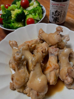 寺岡家のグルテンフリーお米醤油300mlグルテンフリーなところに興味を持って使ってみました♪鶏の手羽元を煮たり、豚キムチの炒飯に使ってみたりいつも使っているお醤油を置き換えて使ってみました♪&hellip;のInstagram画像