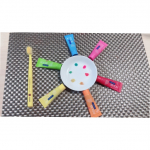 スイス発！クラプロックスのクラプロックスビーユー 歯ブラシ＋歯みがきボックスセットを使ってみました！お子様でも使える仕様✨カラフルでしかもラメ入りでとってもキラキラ可愛い歯磨き粉✨　バリエーショ&hellip;のInstagram画像