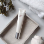 #PR #ピアベルピアビューティサポー株式会社から提供いただきました『ピアベルピア ハンドクリーム』使ってみましたピアベルピアの温泉水※配合ハンドクリーム。※保湿成分シンプルデザインの&hellip;のInstagram画像