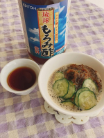 𖤘𖦥⁡【琉球もろみ酢飲料】を使って、もずくとキュウリの酢の物を作りました。薄くスライスして塩を振り5分ほど置き、水気をしぼったキュウリともずくをもろみ酢大さじ3杯と醤油大さじ1杯で和えました。&hellip;のInstagram画像