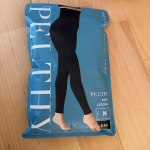 PELTHY リセットレギンス多忙なママのために本気で開発された骨盤ベルト搭載の着圧レギンス！産後、・尿が我慢できない・下腹部のぽっこりが治らない・腰が痛い・反り腰の癖が抜けないな&hellip;のInstagram画像