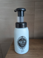 ロゼット洗顔サボン　アクネウォッシュ（医療部外品）「ロゼット洗顔サボン」とは。。。ロゼットから誕生した、濃密石けん泡でうるおいを守りながら肌悩みをすっきりクリアにする泡洗顔ブランドすぐ&hellip;のInstagram画像