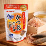 ⁡自立型だしパックって便利😊立てたまま置ける。今までは、出汁だけを箱に入れたりケースに入れて使うたびに出し入れしていました。でも、この自立型だしパックは使い終わっても、そのままポンっ&hellip;のInstagram画像