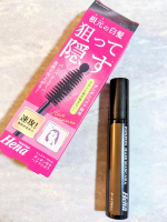 ＼狙った白髪にピンポイントで塗れる🎯／新発売！テンスターHena　ポンポン付きヘアマスカラ！2回目のレビューです✨チラチラと生えてる白髪が気になっています👀マスカラみたいな形で、分け目や根元&hellip;のInstagram画像