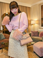 Strawberry Nostalgia🍓苺に囲まれにヒルトンに行って来ました！見ているだけでもお腹いっぱいなラインナップ。たくさん甘いものを食べて幸せだけど「明日の贅肉になるのか...」と考えて&hellip;のInstagram画像