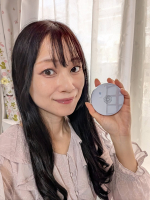UVバームでノーファンデ肌に挑戦してみました！！「加工級」にくすみレタッチ！というキャッチフレーズにひかれて使ってみることにしました。きれいな肌に憧れるので😌✨️ベタつかずサラッとしてる&hellip;のInstagram画像