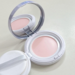 ┈┈┈┈┈┈┈┈┈┈パーフェクトワン 薬用SPホワイトニングUVバーム┈┈┈┈┈┈┈┈┈┈肌に乗せるとスルスル伸びて、最終的にはさらっとした質感に変わる不思議な使い心地✨️塗るだけで毛穴&hellip;のInstagram画像