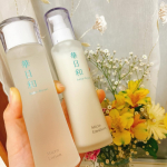華日和 化粧水&乳液自然の恵みが詰め込まれた化粧水と乳液🌿使い始めてからお肌の調子がいい！！使い心地もとても良く化粧ノリもいい感じ！もう少し使い続けます♪#PR #和漢薬研究所 #華日&hellip;のInstagram画像