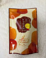 もち吉の絶品おやつ🤍【絶品キャラメルアーモンドおかき】をいただきました✨ 袋を開けた瞬間、ふわっと広がるキャラメルの香りがたまらない🤍 サクサクのおかきにカリッとしたアーモンドの食感がアクセ&hellip;のInstagram画像